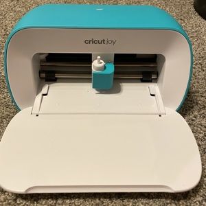 Cricut Joy Machine & Materials Bundle